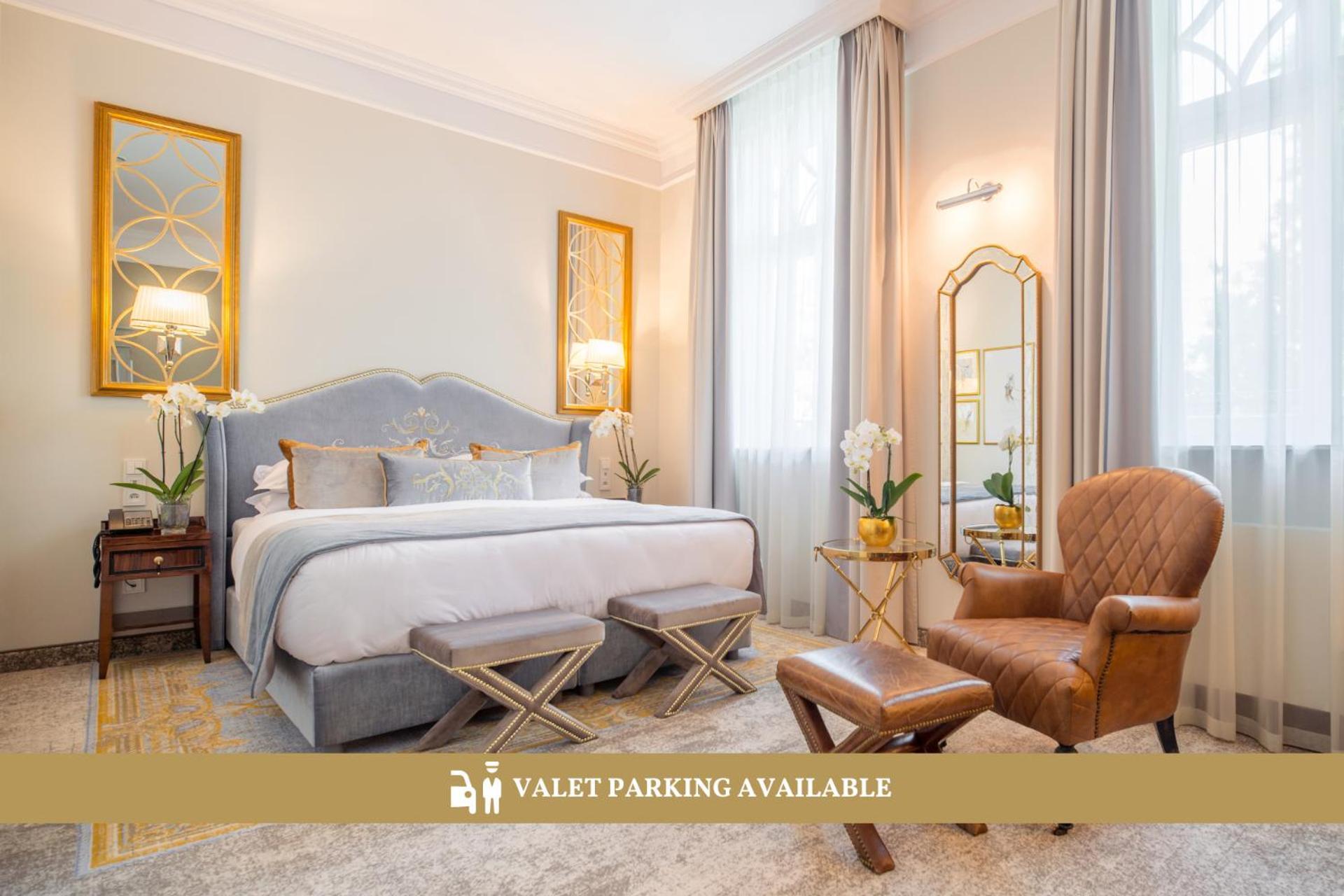 Bachleda Luxury Hotel Krakow Mgallery Hotel Collection Extérieur photo A bedroom at the hotel